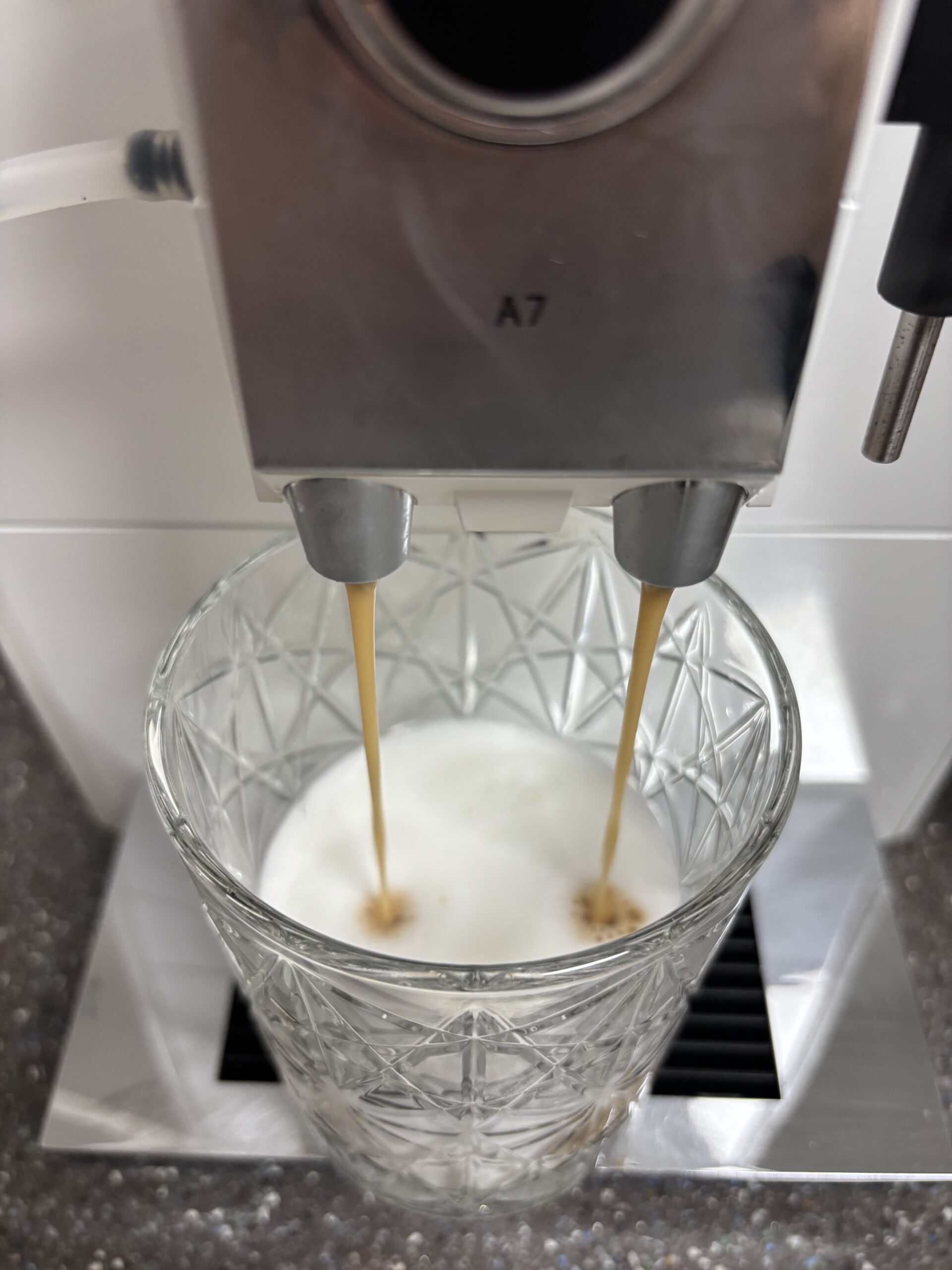 Jura A7 Piano White kohvimasin kasutatud